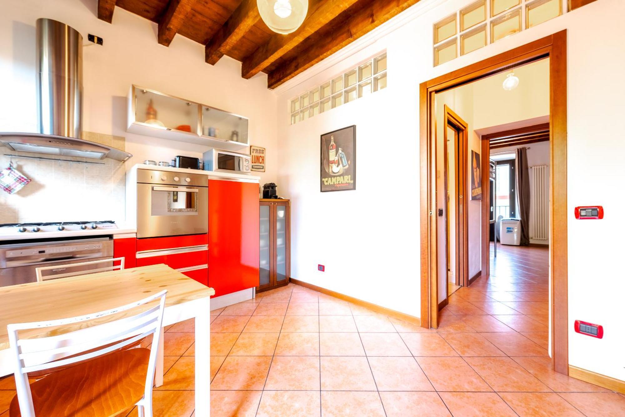 Apartamento Guest Planet - Rosso - Navigli Area Milão