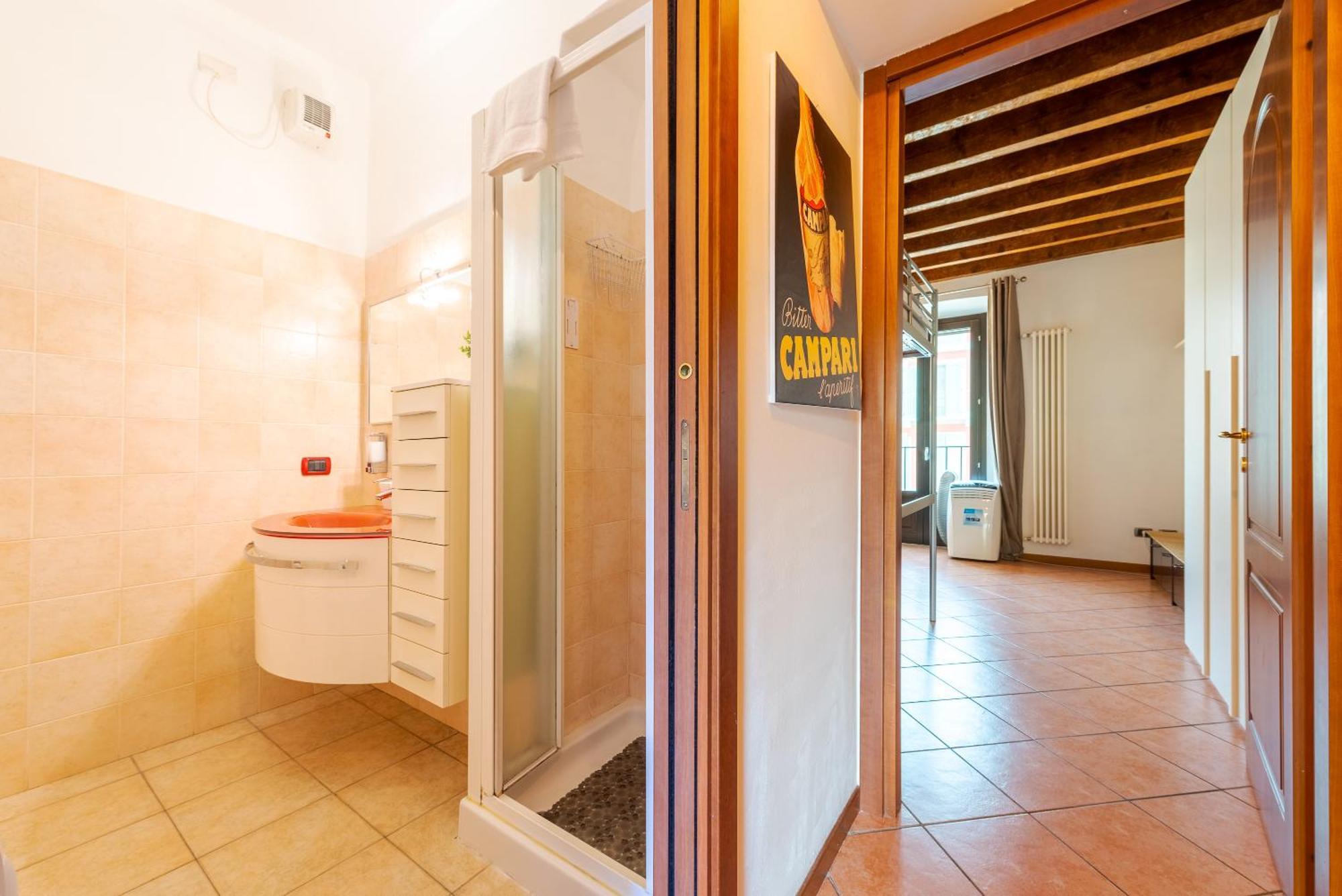Apartamento Guest Planet - Rosso - Navigli Area
